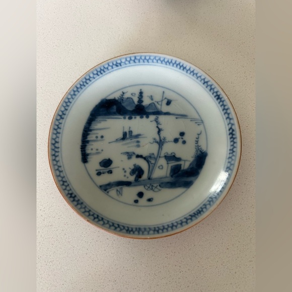 Vintage Vietnamese Chu Dau set of one saucer and teacup - Picture 5 of 9